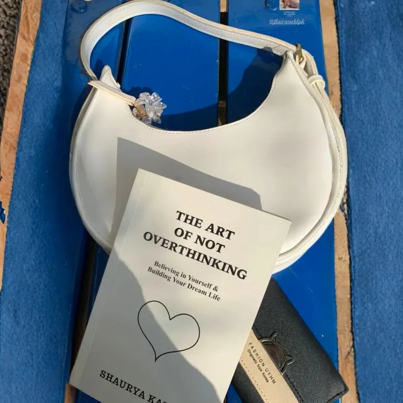 reena-ali-stylish-handbags-pakistan, reenaali-tote-bags-online-pakistan, premium-leather-handbags-reena-ali, trendy-crossbody-bags-reenaali-com, new-arrival-ladies-bags-pakistan, reenaali.com (3).webp