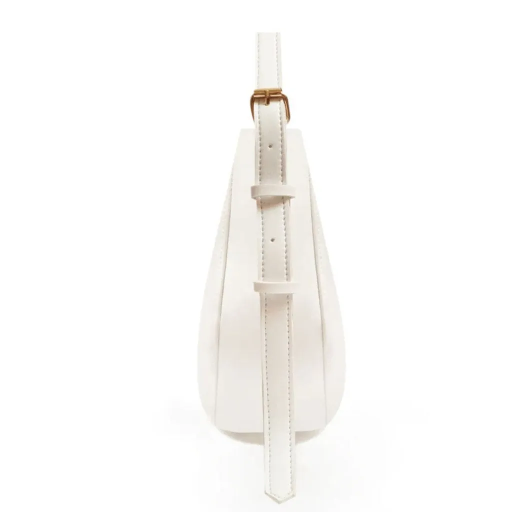 reena-ali-stylish-handbags-pakistan, reenaali-tote-bags-online-pakistan, premium-leather-handbags-reena-ali, trendy-crossbody-bags-reenaali-com, new-arrival-ladies-bags-pakistan, reenaali.com (15).webp