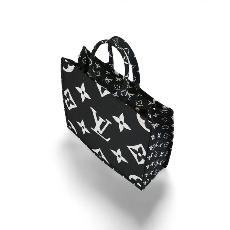 c58 White starts ,  Reenaali, Reena, Reena Ali, iamreenaali, Reena bags, Reenaali bags, Reenahandbags,Reenaalibag,Reenatotebags,Reenaalitorebags,Reenanewbags,handbags,tot ( (5).webp