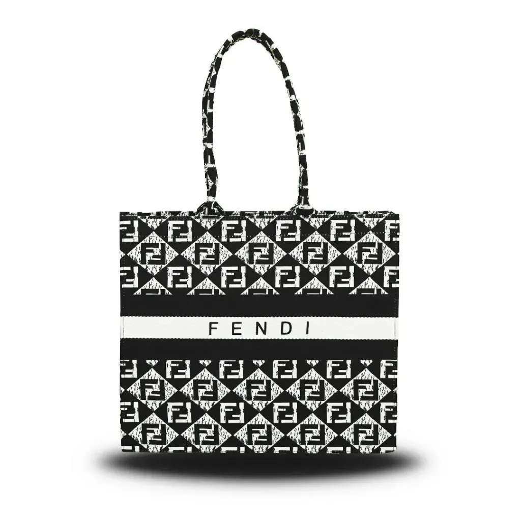 C62 Fendi ,  Reenaali, Reena, Reena Ali, iamreenaali, Reena bags, Reenaali bags, Reenahandbags,Reenaalibag,Reenatotebags,Reenaalitorebags,Reenanewbags,handbags,totebags,onlinehandbags, (1).webp
