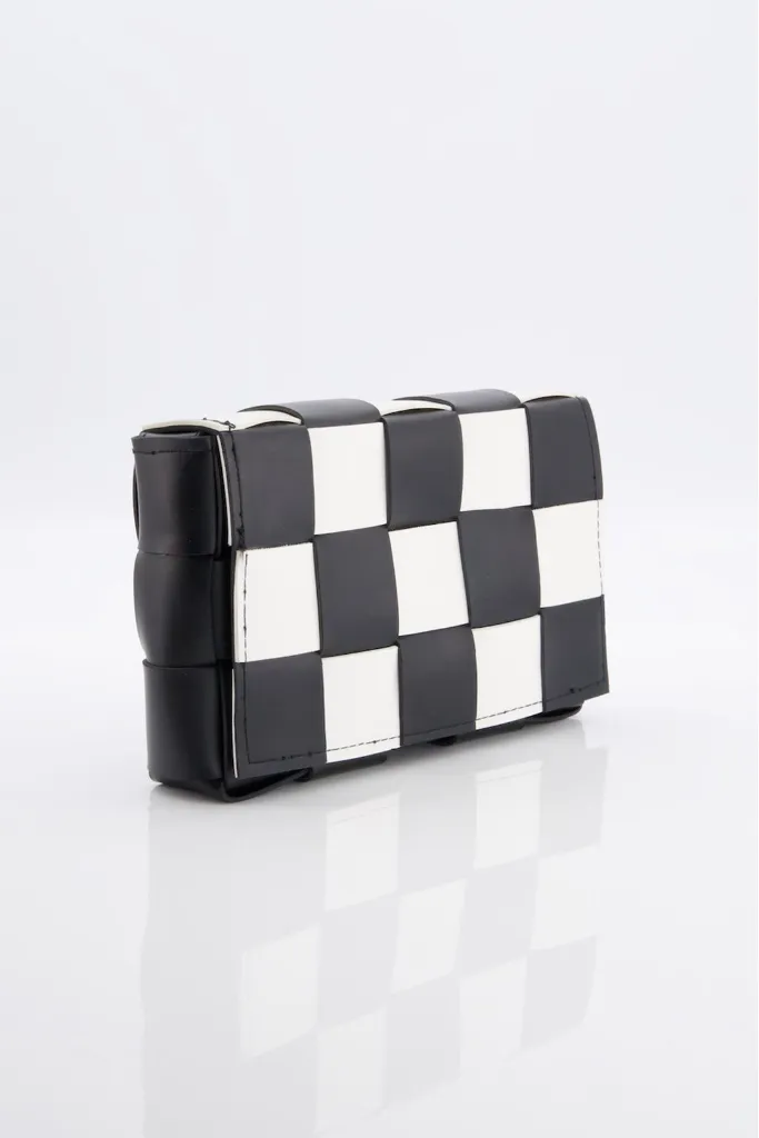 X 81 Sacksy ,  Reenaali, Reena, Reena Ali, iamreenaali, Reena bags, Reenaali bags, Reenahandbags,Reenaalibag,Reenatotebags,Reenaalitorebags,Reenanewbags,handbags,totebags,onlinehandbags, (18).webp