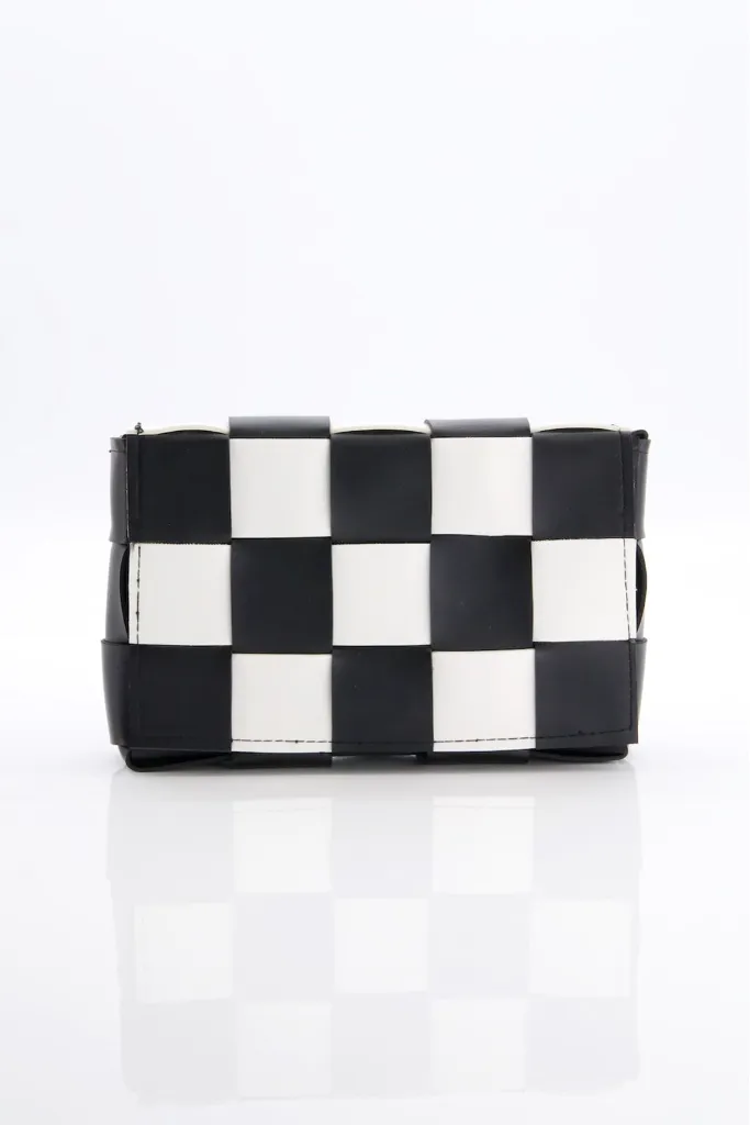 X 81 Sacksy ,  Reenaali, Reena, Reena Ali, iamreenaali, Reena bags, Reenaali bags, Reenahandbags,Reenaalibag,Reenatotebags,Reenaalitorebags,Reenanewbags,handbags,totebags,onlinehandbags, (20).webp