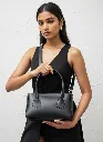 X112 Cavon ,  Reenaali, Reena, Reena Ali, iamreenaali, Reena bags, Reenaali bags, Reenahandbags,Reenaalibag,Reenatotebags,Reenaalitorebags,Reenanewbags,handbags,totebags,onlinehandbags,reenaali.com (8).webp