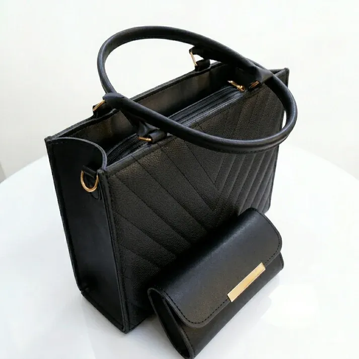x140 ZYVEXA , reenaali.com, reena,reenabags,reenahandbags,buyonlinebags,handbagsonline,bagsonlineinpakistan,reenaali.com,reenahandbags.reenanewbags (4).webp