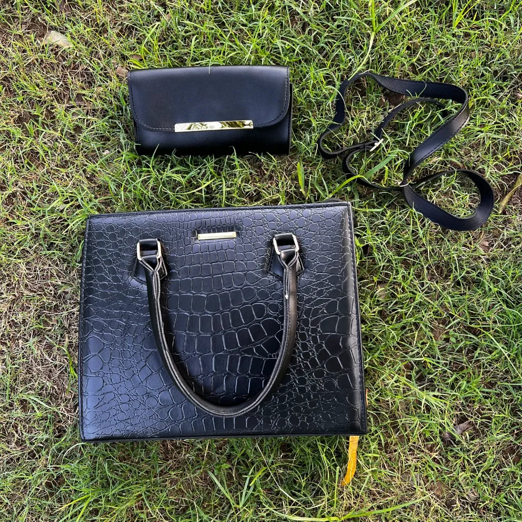 P50 chrocodiel ,  Reenaali, Reena, Reena Ali, iamreenaali, Reena bags, Reenaali bags, Reenahandbags,Reenaalibag,Reenatotebags,Reenaalitorebags,Reenaali.com (33).webp