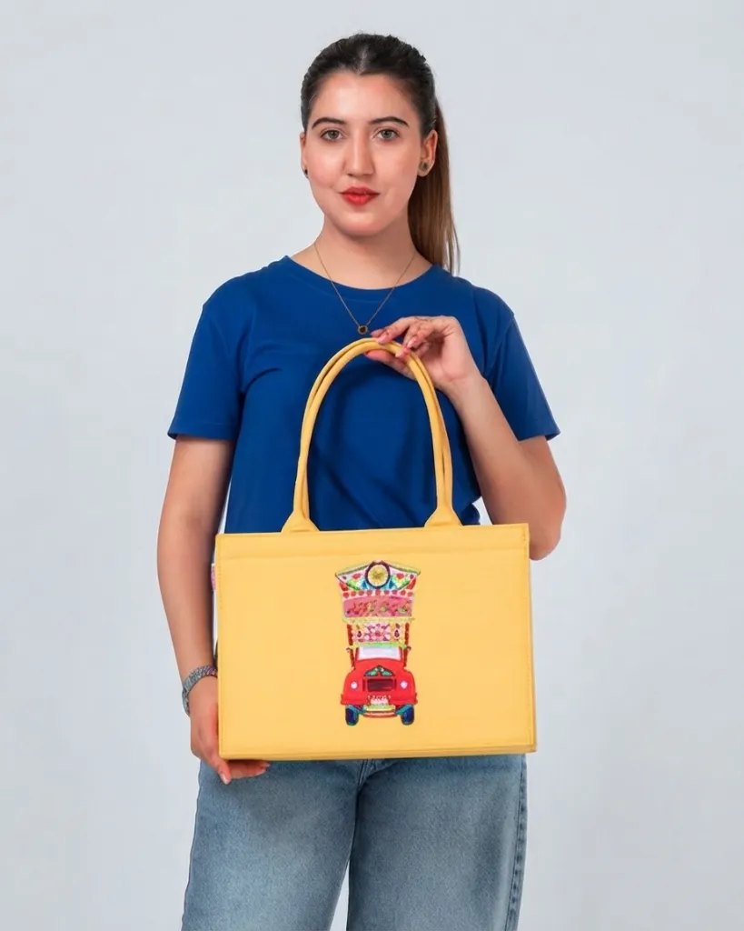 E6 Art Fold,      Reena ali , Reena, Reena ali bags, Reena ali pakistan, Reenaali,Reenaalibags,reenabag,reenabags,reenatotebag,reenaalitorebags,reenali .webp