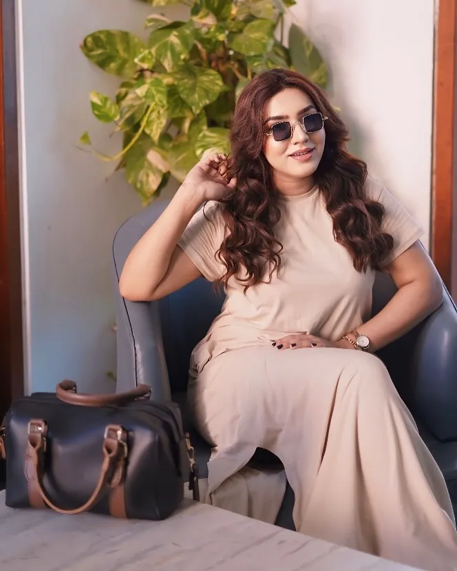 x121 QERIA ,reena,reenaali (28).webp