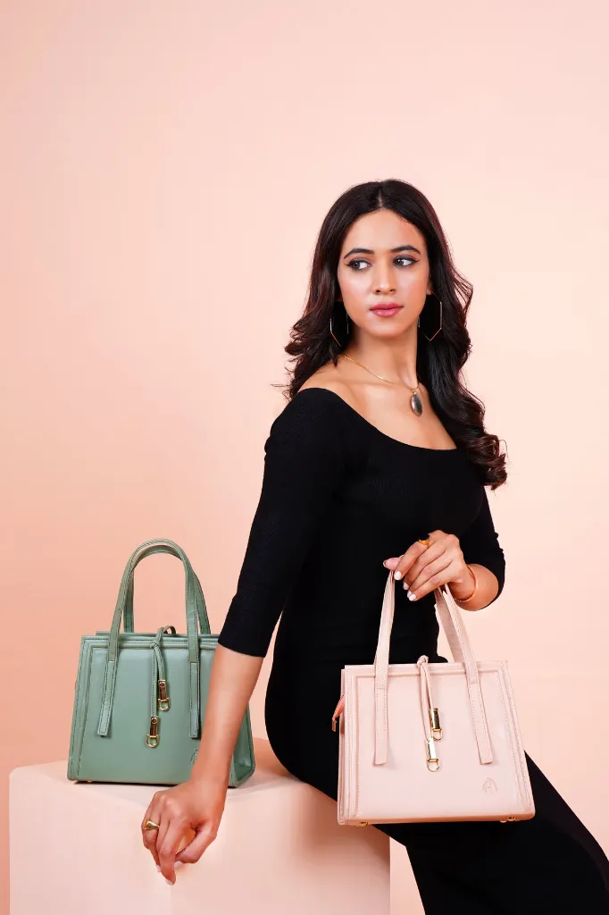 Zyvelle,reena,reenaali.reenabags,reenaali,reenahandbags,reenauk (2).webp