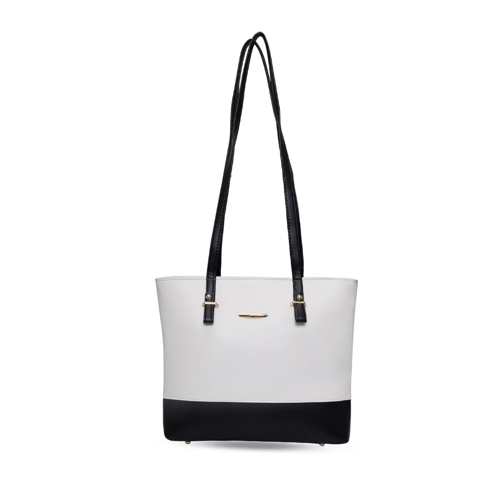 P5 Minimalist Charm ,  Reenaali, Reena, Reena Ali, iamreenaali, Reena bags, Reenaali bags, Reenahandbags,Reenaalibag,Reenatotebags,Reenaalitorebags,Reenanewbags,handbags,totebags,onlinehandbags, (29).webp