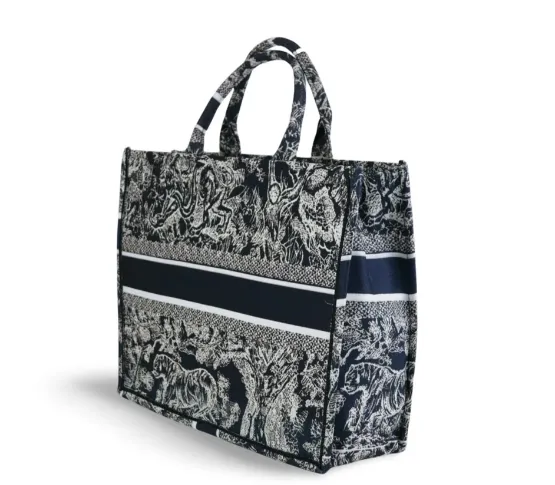 C59 the dset ,  Reenaali, Reena, Reena Ali, iamreenaali, Reena bags, Reenaali bags, Reenahandbags,Reenaalibag,Reenatotebags,Reenaalitorebags,Reenanewbags,handbags,totebags,o (.webp