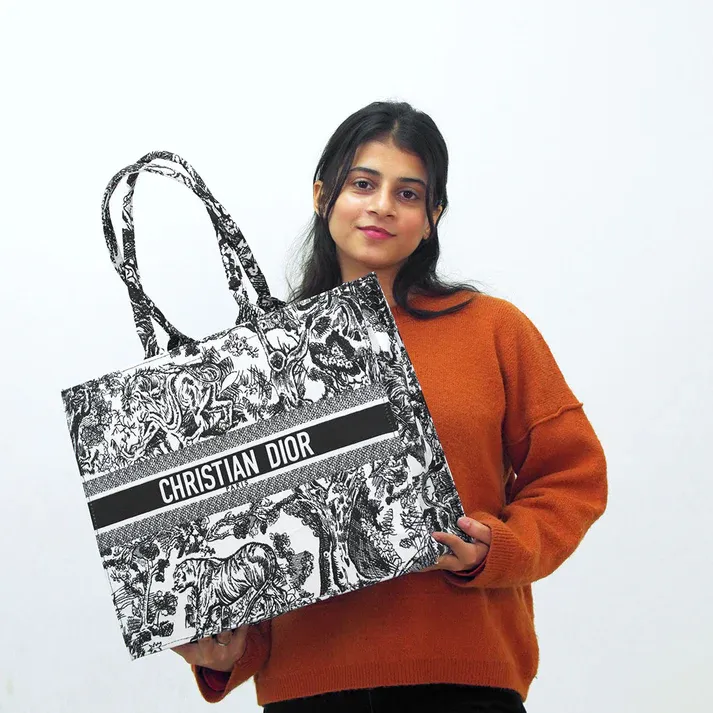C59 the dset ,  Reenaali, Reena, Reena Ali, iamreenaali, Reena bags, Reenaali bags, Reenahandbags,Reenaalibag,Reenatotebags,Reenaalitorebags,Reenanewbags,handbags,totebags,reenaali (1).webp
