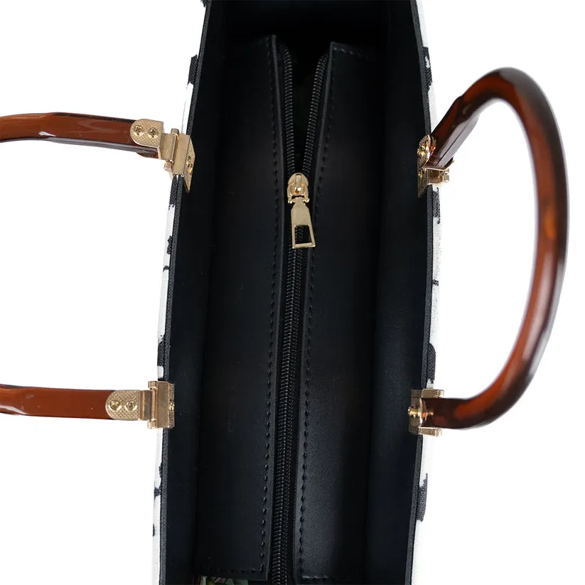 C64 DiorX ,  Reenaali, Reena, Reena Ali, iamreenaali, Reena bags, Reenaali bags, Reenahandbags,Reenaalibag,Reenatotebags,Reenaalitorebags,Reenanewbags,handbags,totebags,onlinehandbags, (2).webp