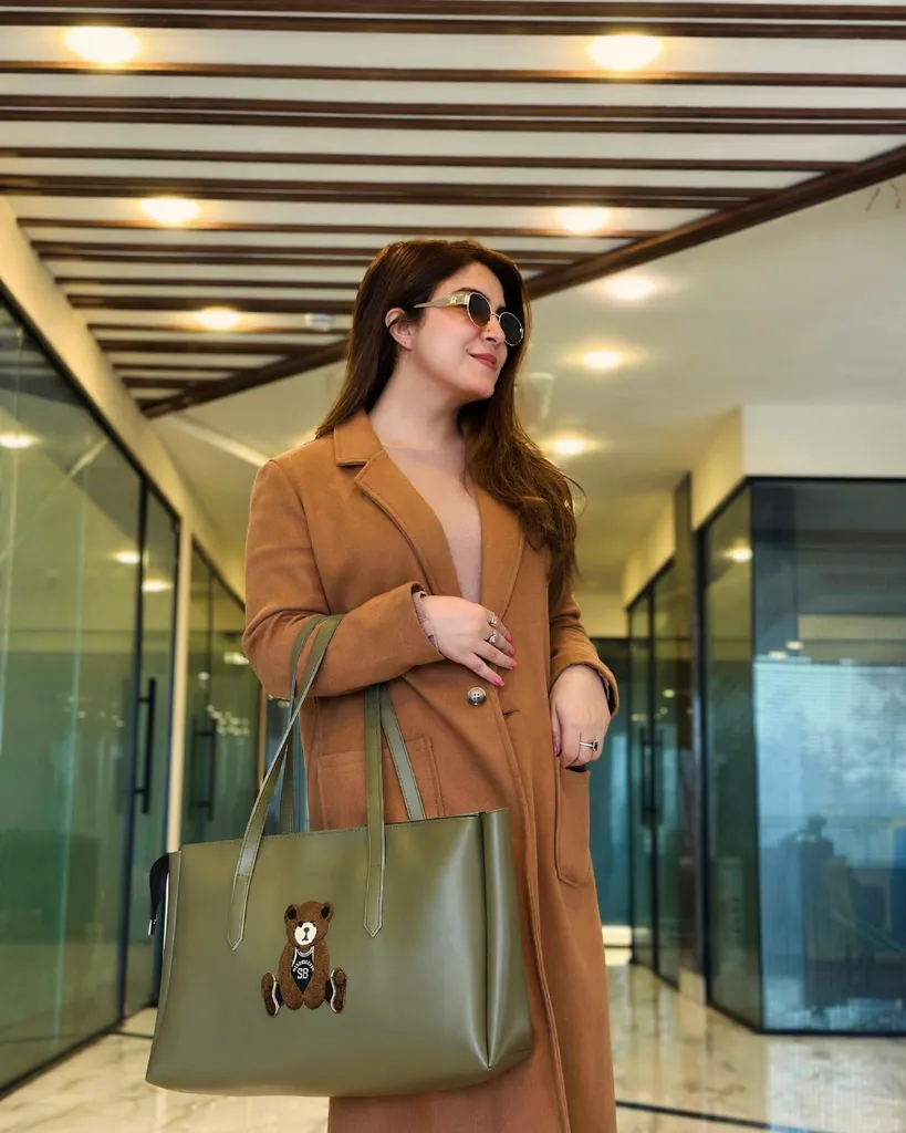 E2 The bear ,Reena ali , Reena, Reena ali bags, Reena ali pakistan, Reenaali,Reenaalibags,reenabag,reenabags,reenatotebag,reenaalitorebags,reenali,reenaali.com ,reena bags (12).webp