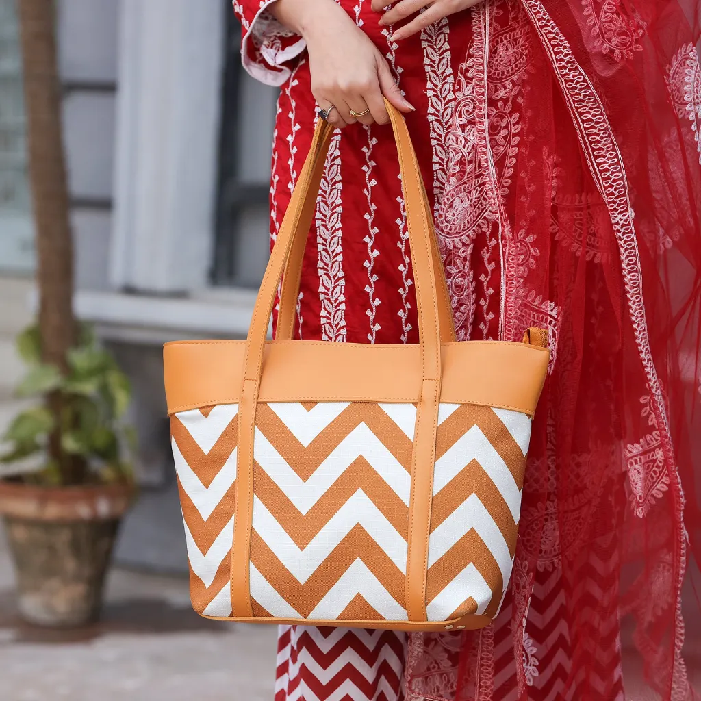 x88 Bloomvia ,  Reenaali, Reena, Reena Ali, iamreenaali, Reena bags, Reenaali bags, Reenahandbags,Reenaalibag,Reenatotebags,Reenaalitorebags,Reenanewbags,handbags,totebags,onlinehandbags, (4).webp